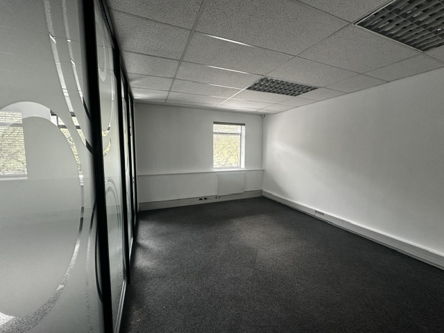 To Let Commercial Property for Rent in Newlands Western Cape